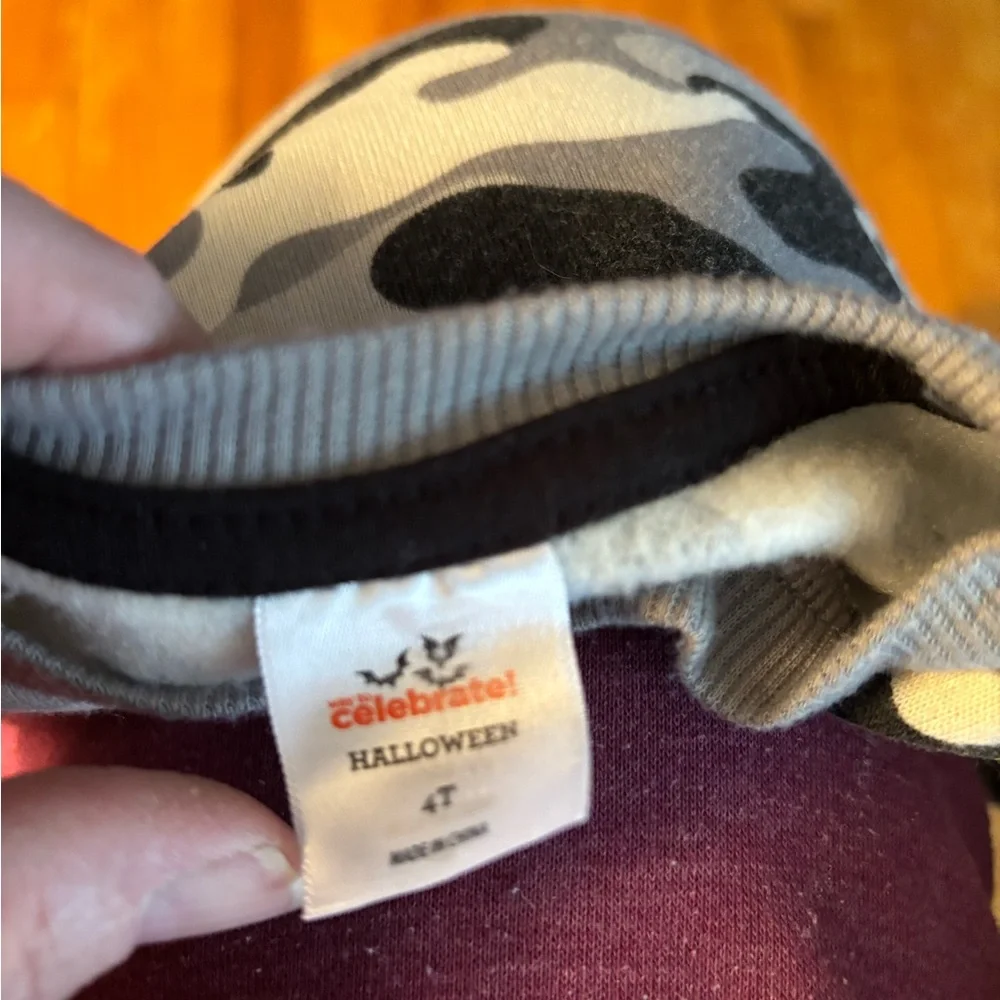 Kids' Gray Camo Ghost Two-Piece Sweater Set - Picture 3 of 4